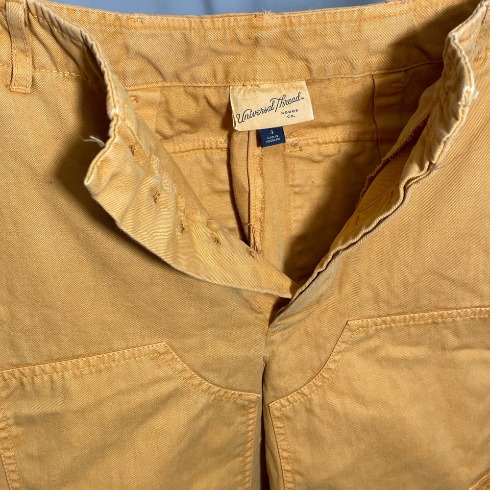 Women’s Universal Thread Yellow Cargo Pants Sz 4